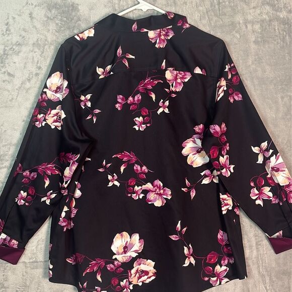 Chico’s Black Purple Floral Button Front Top Long Sleeve Blouse Size 2 - Picture 8 of 8